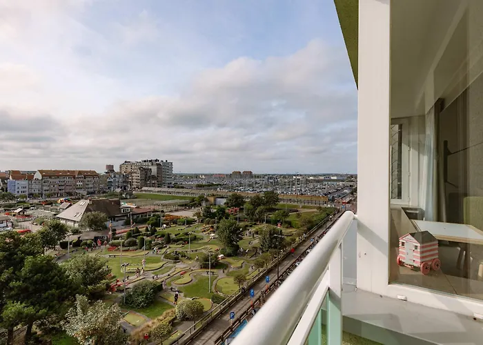 Huswell - Charming Art Deco Apartment In Blankenberge
